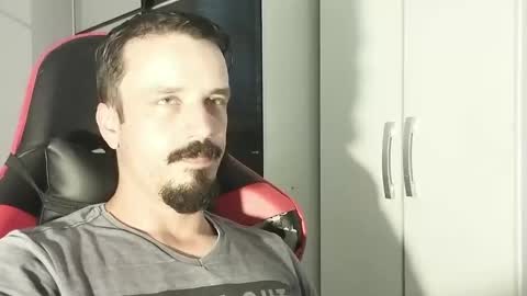 Snapshot of lookaz4010 chatting on 01.01.25 Lucas online show from 01.01.25