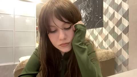 Snapshot of looking_me chatting on 10.09.25 EVA online show from 10.09.25