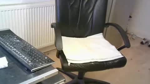 Lookingforx666 online show from 10.20.25