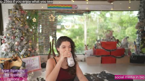 Chaturbatexxjessica online show from 12.17.24