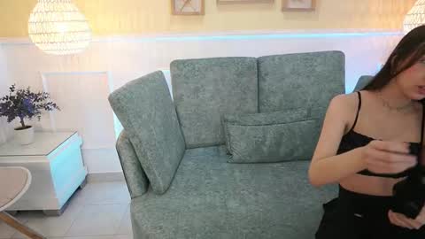 Snapshot of loonanyx chatting on 09.17.25 Loona Nyx online show from 09.17.25