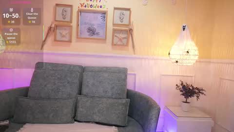 Snapshot of loonanyx chatting on 10.11.25 Loona Nyx online show from 10.11.25