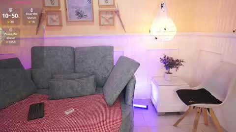 Snapshot of loonanyx chatting on 10.13.25 Loona Nyx online show from 10.13.25