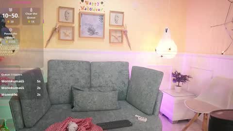 Snapshot of loonanyx chatting on 10.28.25 Loona Nyx online show from 10.28.25