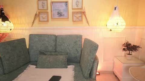 Snapshot of loonanyx chatting on 10.30.25 Loona Nyx online show from 10.30.25