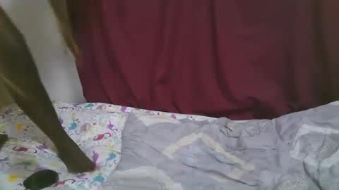 Snapshot of lora_amor chatting on 09.29.25 lora_amor online show from 09.29.25