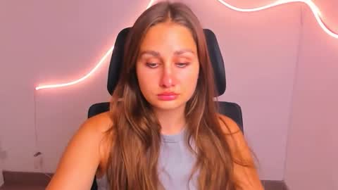 Snapshot of lora_kisses chatting on 09.09.25 Lora online show from 09.09.25