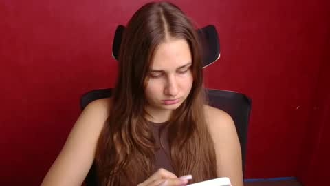 Snapshot of lora_kisses chatting on 09.20.25 Lora online show from 09.20.25