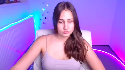 Snapshot of lora_kisses chatting on 10.15.25 Lora online show from 10.15.25