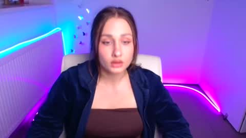 Snapshot of lora_kisses chatting on 10.17.25 Lora online show from 10.17.25