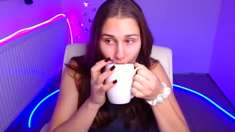 Snapshot of lora_kisses chatting on 10.25.25 Lora online show from 10.25.25