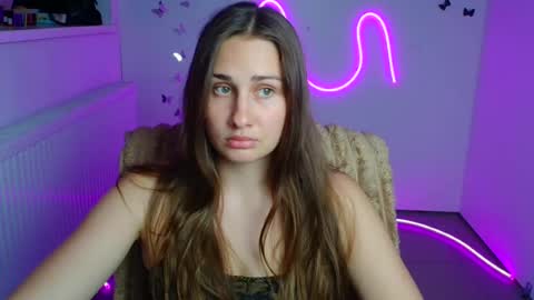 Snapshot of lora_kisses chatting on 06.24.26 Lora online show from 06.24.26