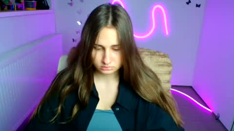 Snapshot of lora_kisses chatting on 06.27.26 Lora online show from 06.27.26