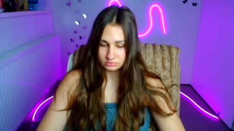 Snapshot of lora_kisses chatting on 07.14.26 Lora online show from 07.14.26
