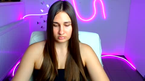 Snapshot of lora_kisses chatting on 07.17.26 Lora online show from 07.17.26