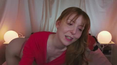 LoraFoxy online show from 03.05.26