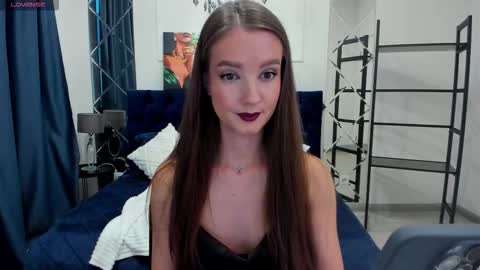 Snapshot of lorasunny chatting on 10.14.25 Ur sensual Lora online show from 10.14.25