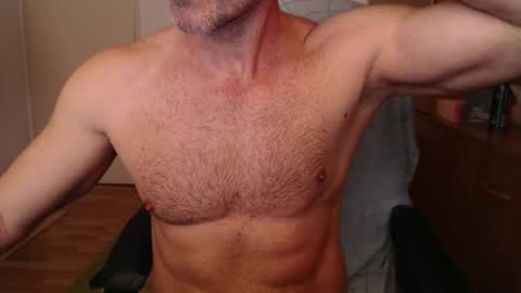 Snapshot of lordofyourdesires chatting on 01.09.25 A online show from 01.09.25