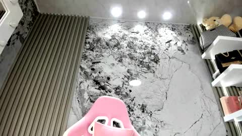 Doll Queen online show from 01.07.26