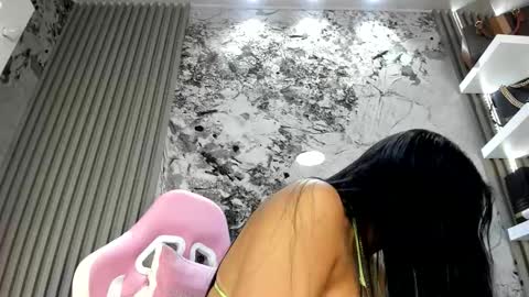 Doll Queen online show from 03.20.26