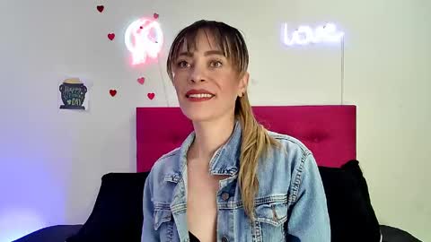 Snapshot of lorena_sweet3 chatting on 04.14.26 lorena_sweet3 online show from 04.14.26