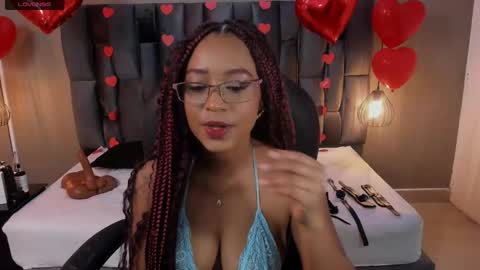 Snapshot of lorena_vieira_ chatting on 02.12.25 Lorena Vieira online show from 02.12.25
