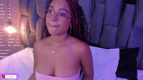 Snapshot of lorena_vieira_ chatting on 02.28.25 Lorena Vieira online show from 02.28.25
