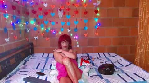 Snapshot of lorenacapelli chatting on 01.05.25 Lorena Capelli online show from 01.05.25