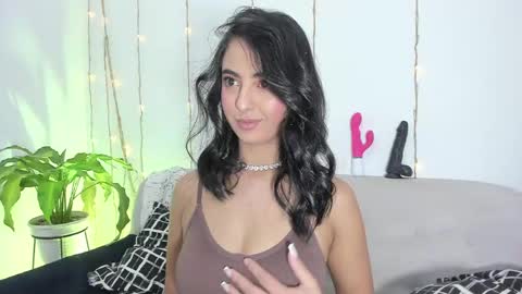 L O R E N online show from 04.14.26