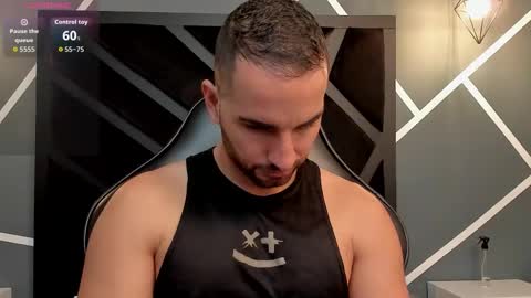  L O R E N Z O  Thumbs Up help  online show from 10.09.25