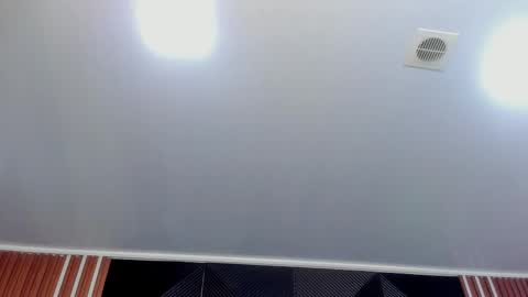  L O R E N Z O  Thumbs Up help  online show from 10.18.25