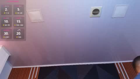 Snapshot of lorenzo_walker_ chatting on 02.18.26 L O R E N Z O Thumbs Up help online show from 02.18.26