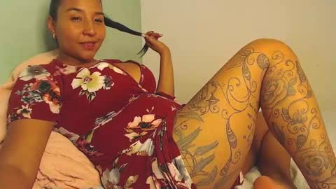 Snapshot of loretta_ chatting on 01.08.25 Loretta Gmez online show from 01.08.25