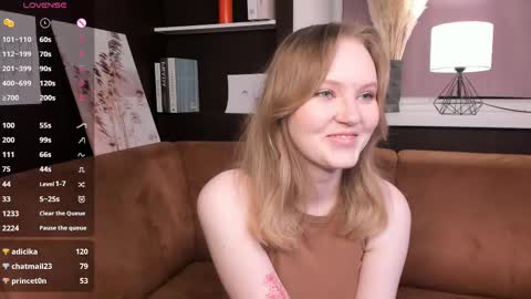 Snapshot of lorettacarnley chatting on 02.25.25 Alice online show from 02.25.25