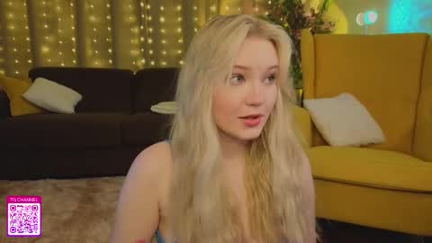 Snapshot of lorettacarnley chatting on 09.14.25 Alice online show from 09.14.25