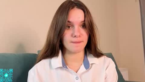 Snapshot of lorettadunnelli chatting on 09.28.25 Chloe for Fan BlackHole online show from 09.28.25