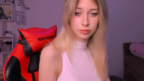 Lori online show from 10.03.25