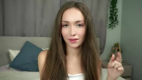 Naomi online show from 09.23.25