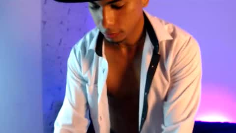 Lorian Vikel  online show from 02.06.26