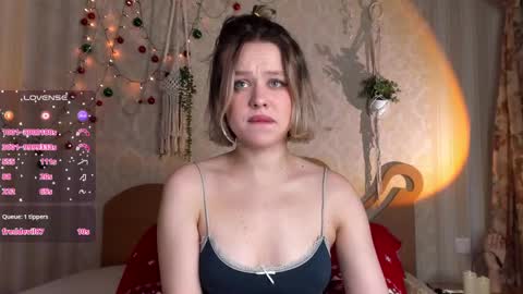 Snapshot of lornadyer chatting on 12.19.24 Lorna online show from 12.19.24