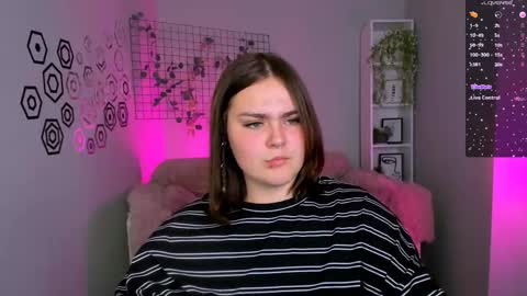 Lora for u online show from 10.06.25