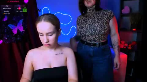 Lora for u online show from 10.24.25