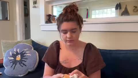 Snapshot of loserlexxx chatting on 10.10.25 lex online show from 10.10.25