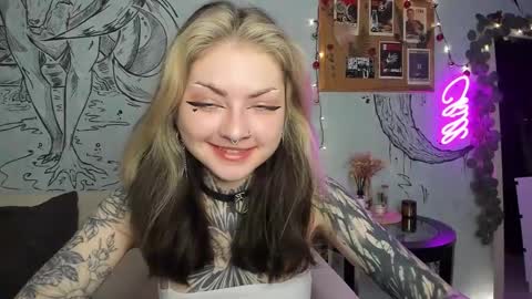 lostallice online show from 12.13.24