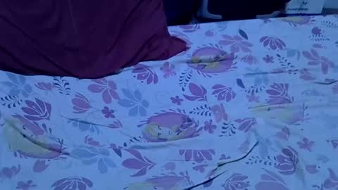 lotty_lavilla online show from 12.23.25