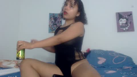 Snapshot of lou_cuteee chatting on 01.16.25 lou_cuteee online show from 01.16.25