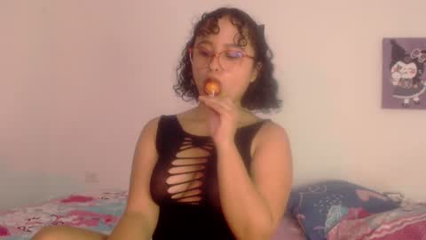 Snapshot of lou_cuteee chatting on 02.07.25 lou_cuteee online show from 02.07.25
