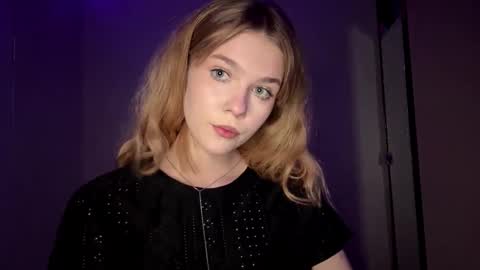 Hi Im Nicole online show from 09.12.25