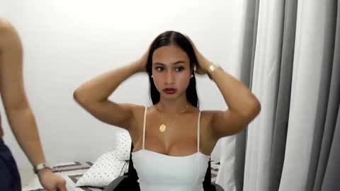Snapshot of louie_cute_asian chatting on 02.16.25 Kylie online show from 02.16.25