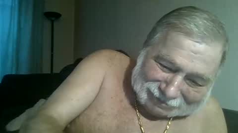Snapshot of louis_chokdee chatting on 01.16.25 louis_chokdee online show from 01.16.25